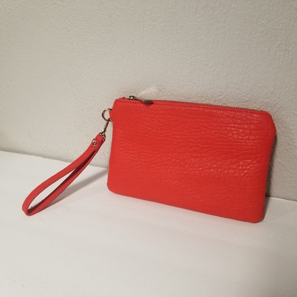 Womens Express Red Wristlet Wallet with Removable Pouch and Strap - Picture 2 of 7